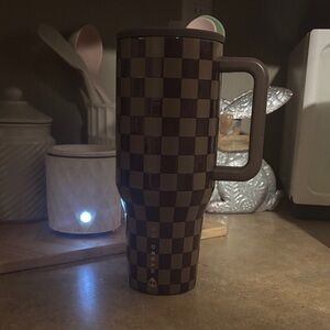 Checkered Brown Tumbler with Handle